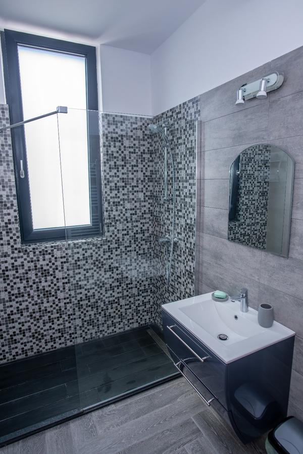 Constantinos Apartment Mamaia Nord Неводарі Екстер'єр фото