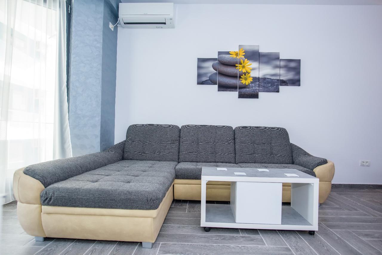 Constantinos Apartment Mamaia Nord Неводарі Екстер'єр фото